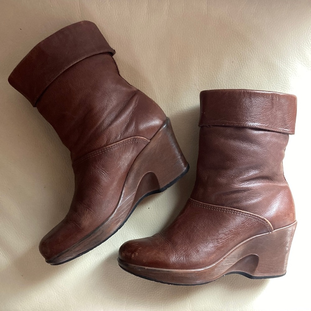 GUC Dansko Booties in Brown 39